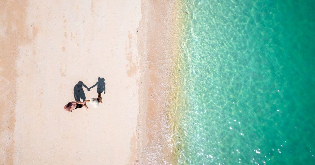 Which Destination Is Better for Honeymooners